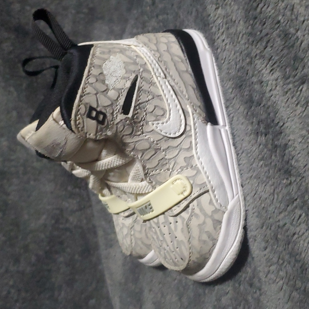 Nike Air Jordan legacy 312